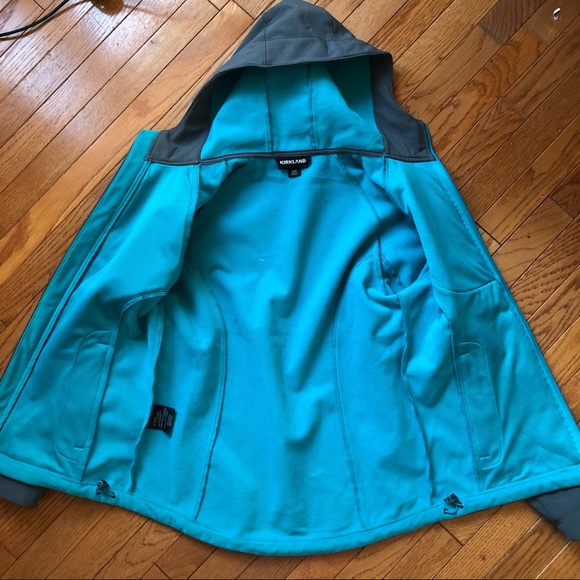 Kirkland | M - Picture 4 of 5